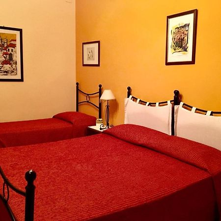A Casa Di Mamma Hotel Milazzo Eksteriør billede